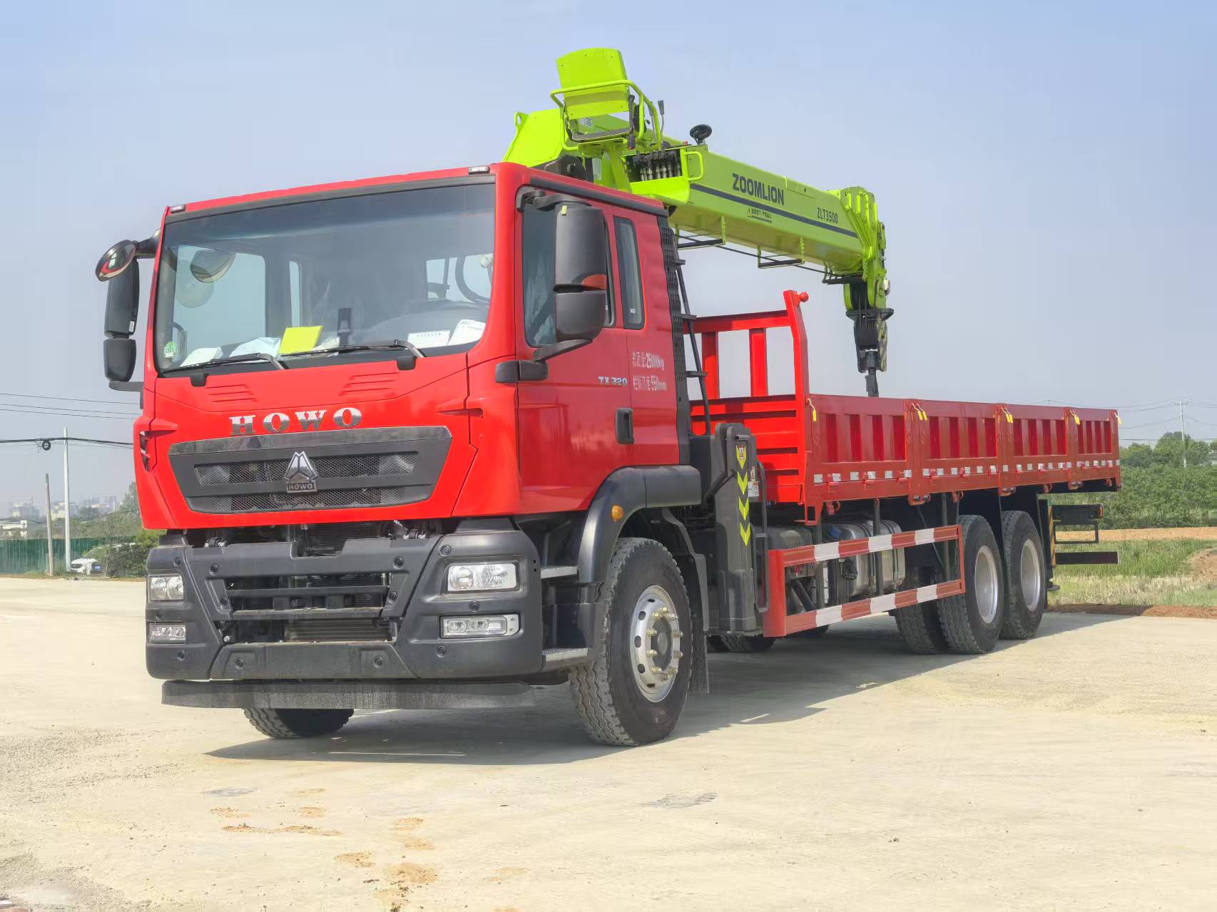 重汽豪沃TX后八輪隨車吊